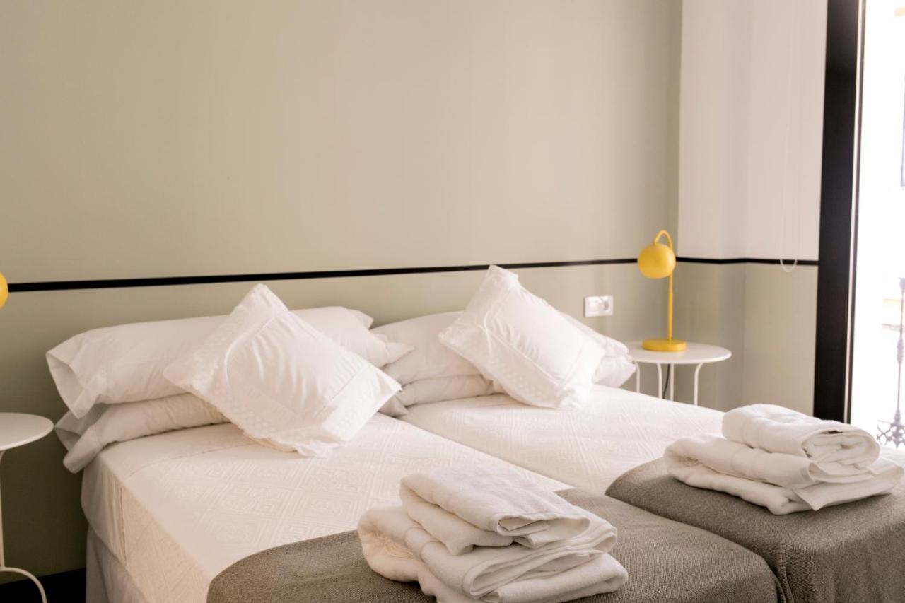 Pasaje Zamora Apartamentos, Seville